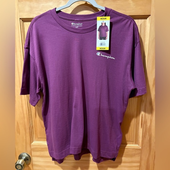Champion Women's Comfortable Soft Classic Hem Line Short Sleeves size M NWT - Picture 1 of 10